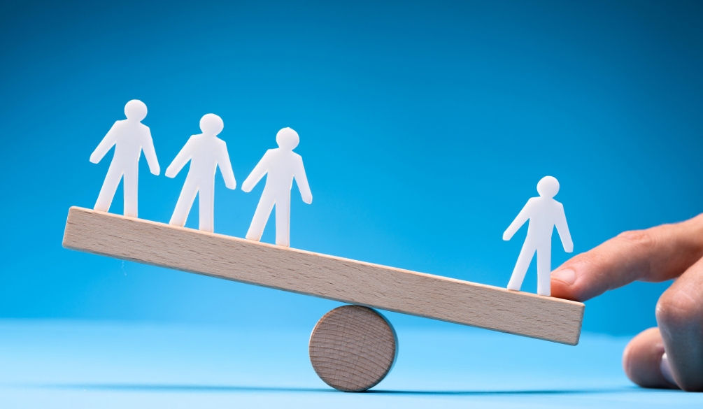 HOA Collections Cost Comparison: Law Firm vs. Flat-Fee Agency Models